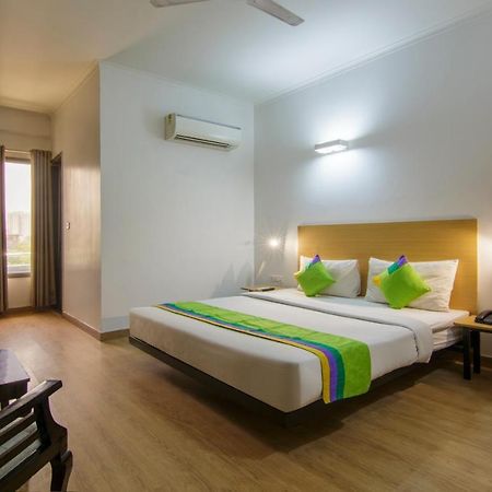 Treebo Noida Express Hotel Luaran gambar