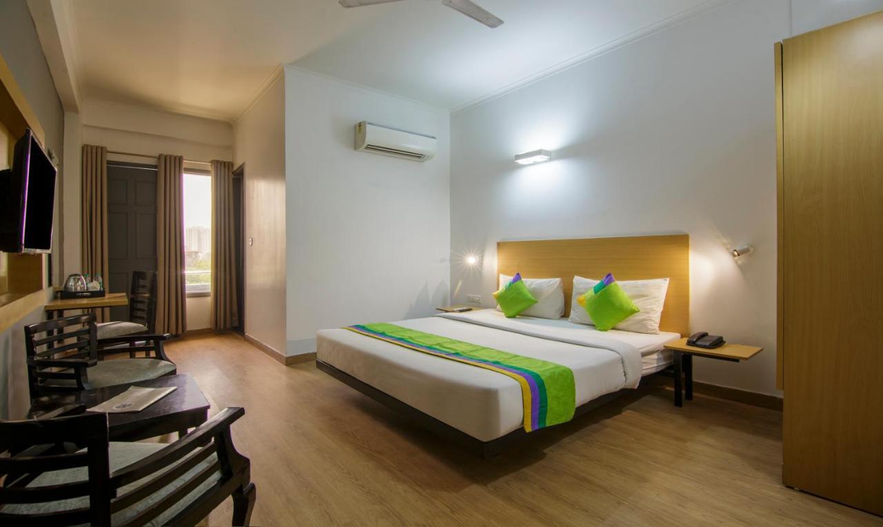 Treebo Noida Express Hotel Luaran gambar