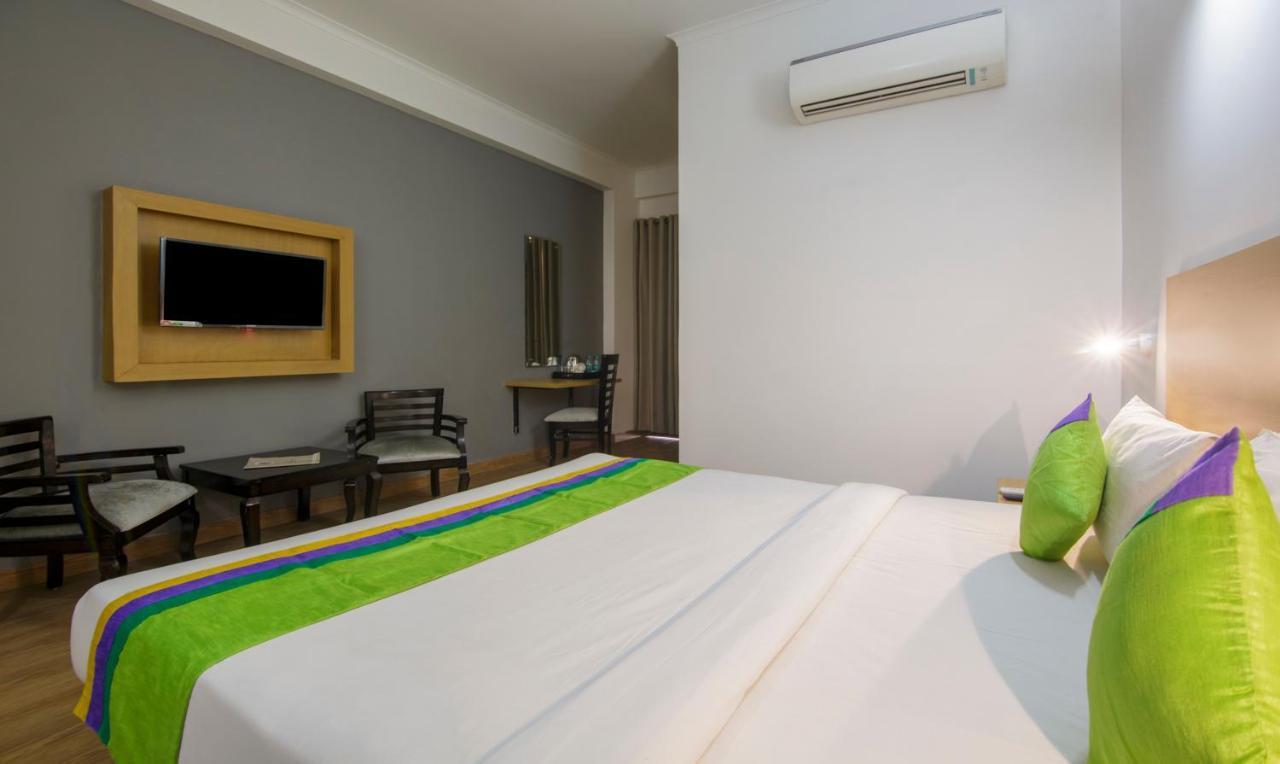 Treebo Noida Express Hotel Luaran gambar