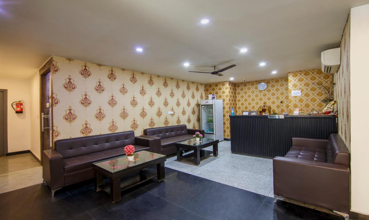 Treebo Noida Express Hotel Luaran gambar